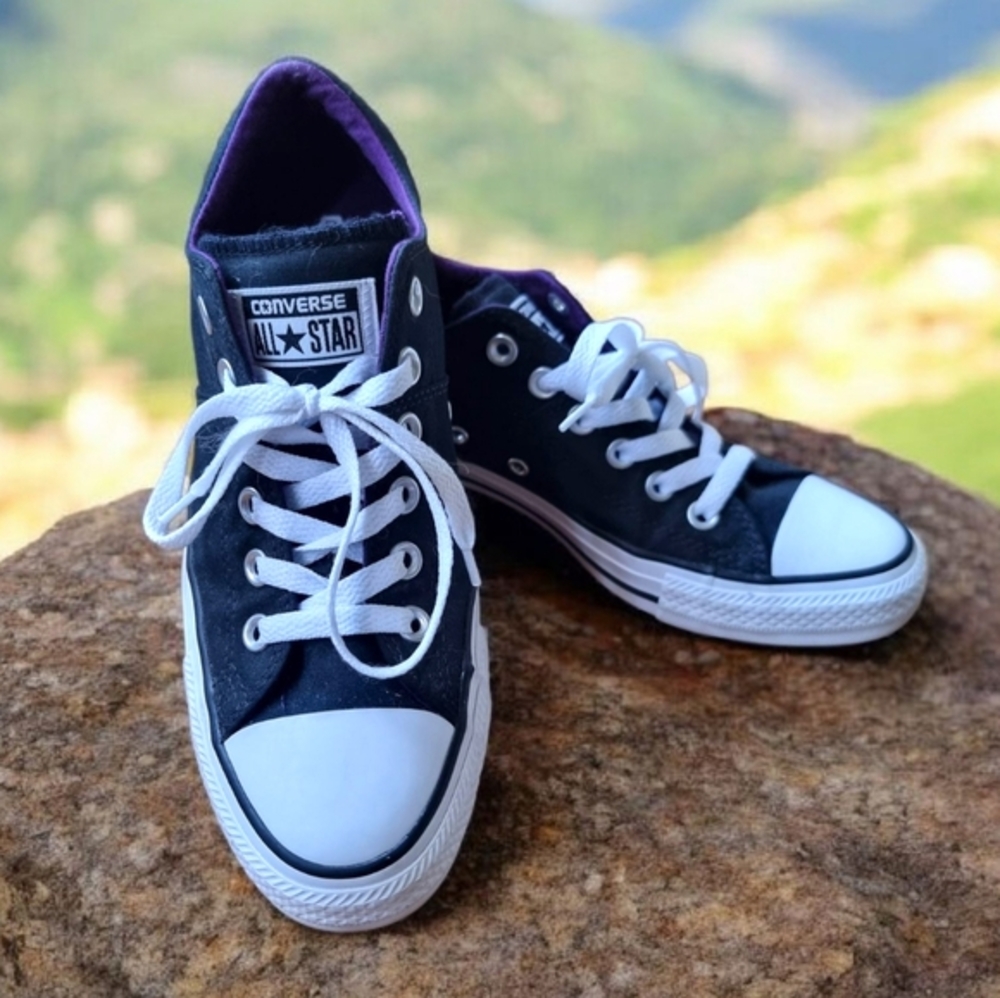Converse Chuck Taylor All⭐️Star Black & White Purple Lining Sneakers